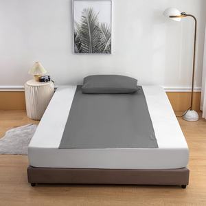 Sábana Plana Conductora Antienvejecimiento Ecológica de Algodón 95% Transpirable Gris 400TC para Hoteles y Hospitales con Bordado Salud - Product Image 5