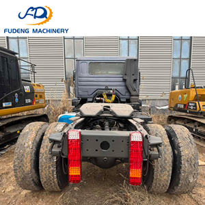 Camion tracteur routier Sinotruk Howo Nx 400 ch Euro 2 4x2 LHD à conduite à gauche à bas <span class=keywords><strong>prix</strong></span> - Product Image 4