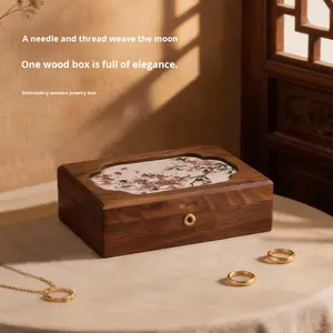 Шкатулка для украшений из массива черного ореха с вышивкой в китайском ретро-стиле, премиум-класса, с отсеками для хранения аксессуаров - Product Image 1