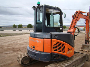 Japón Original Hitachi ZX55 Mini excavadora usada máquina de excavación de construcción con bajo consumo de combustible y alta eficiencia - Product Image 6