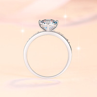 Bague de fiançailles large en argent sterling S925 avec moissanite ronde brillante couleur D VVS1 certifiée GRA, style couronne/tiara, pour femme
