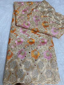 ผ้าลูกไม้สวิสสีเหลือง FY3101ประดับด้วยหินคอตตอนสีพาสเทลแบบมีรูประดับด้วยคริสตัล - Product Image 3