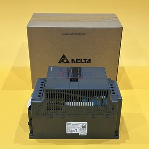 Variateur de fréquence VFD série E d'origine, nouveau, VFD055E43A, 0,55 kW, 0,75 CV, 460 VAC, 13 A, en stock - Product Image 1