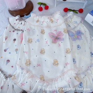 Lindo Chaleco Bordado para Perro con Diseño de Mariposas, Ropa de Algodón para Mascotas de Primavera/Verano para Salir - Product Image 1