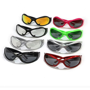 2025 Dropshipping Y2K Cool <strong>Design</strong> Men Punk New <strong>Fashion</strong> Sunglasses Retro Women Ins Brand <strong>Design</strong> Shade Sun <strong>Glasses</strong> for <strong>Party</strong> - Product Image 4