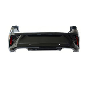 ชุดแต่งสไตล์ R สำหรับ Volkswagen <span class=keywords><strong>T</strong></span>-<span class=keywords><strong>ROC</strong></span> รุ่นปี 2022 พร้อมกระจังหน้า กันชนหน้า บังโคลน และกันชนหลังแบบ R - Product Image 4