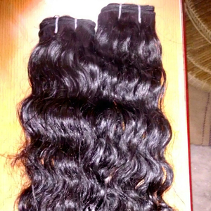 ผมแท้ REMI HAIR อินเดีย 100 กรัม ราคาขายส่ง เนื้อสัมผัสที่ดีที่สุด สีสันสวยงาม เรียบเนียน ด้วยเครื่องจักรทอผ้าแบบดับเบิ้ลเวฟท์ - Product Image 1