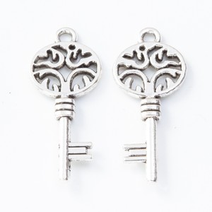 Breloque Clé Ornée en Alliage <span class=keywords><strong>de</strong></span> Zinc Bronze Antique pour la Fabrication <span class=keywords><strong>de</strong></span> Colliers Steampunk - Product Image 3