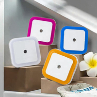 Veilleuse LED Mini avec capteur de lumière Contrôle 220v Prise EU Veilleuse Lampe pour enfants Salon Chambre à coucher Éclairage Lampes à économie d'énergie