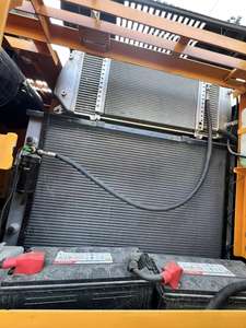 Corée : Excavatrice Hyundai HX220HD d'occasion, taille moyenne, poids opérationnel de 22 tonnes, état d'occasion, matériel de construction Hyundai HX220HD d'occasion - Product Image 3