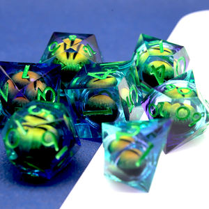 Pour Logo personnalisé <span class=keywords><strong>RPG</strong></span> D20 donjons et dragons polyédriques à 20 faces D & D <span class=keywords><strong>jeu</strong></span> <span class=keywords><strong>de</strong></span> dés à œil roulant avec matériau en résine - Product Image 4