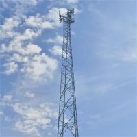 Mât de télécommunication triangulaire en treillis à 3 pieds en acier galvanisé à chaud de 40 m, durée de vie de 20 à 30 ans pour la 4G