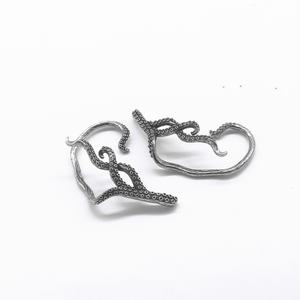 Pendientes de Oreja para Hombre y Mujer, Acero Inoxidable 316L, Tentáculos de Pulpo con Ventosas, Sin Perforación, Estilo Vintage Gótico, Joyería Lovecraftiana Oscura - Product Image 4