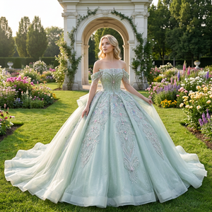 Vestido de Quinceañera Verde Menta con Apliques de Encaje y Cuentas, Vestido de Fiesta de 16 Años, Antiestático, Estilo Vintage con Cola de Capilla, LSMC66, Largo hasta el Suelo - Product Image 1