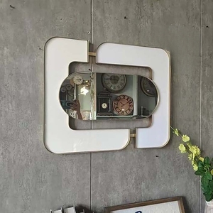 <span class=keywords><strong>Miroir</strong></span> mural géométrique superposé en gros, <span class=keywords><strong>miroir</strong></span> décoratif moderne encadré or pour la décoration intérieure - Product Image 3