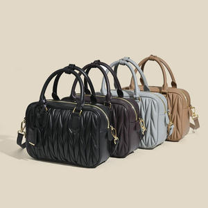 Nouveau Sac à Main Plissé en Peau de Mouton Tendance pour Femme, Sac Boston de Luxe Niche, Sac Bandoulière Populaire - Product Image 3