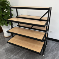 Modernes einfaches Eisen-Installations-Display-Gestell für die Landung des Bekleidungs geschäfts