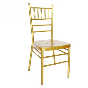 Chaise Chiavari <span class=keywords><strong>de</strong></span> luxe dorée pour événements, mariages et banquets – Chaises Chiavari blanches pour <span class=keywords><strong>la</strong></span> vente – Chaises Chivalry pour événements et fêtes <span class=keywords><strong>de</strong></span> mariage - Product Image 1