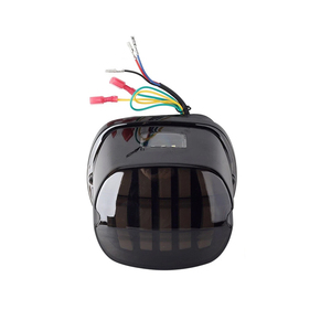 Luz Trasera LED Multifunción, Luz de Matrícula, Luz de Señal de Giro para Modificación de Motocicletas Harley XL883/1200 Glide - Product Image 1