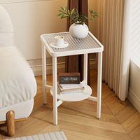 Table carrée moderne en verre trempé avec design en fer forgé, idéale pour les petits appartements, table d'appoint pour salon