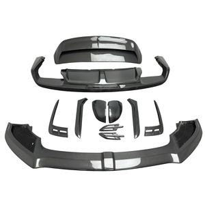 ชุดแต่งคาร์บอนไฟเบอร์สไตล์ W12 สำหรับ Bentley Bentayga ปี 2016-2018 ประกอบด้วยดิฟฟิวเซอร์หน้า, ลิ้นกันชนหลัง, สปอยเลอร์หลัง, ฝาครอบกระจกมองข้าง - Product Image 1