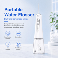 Nettoyeur dentaire portable sans fil Luxsmile, rechargeable par USB-C, en acier inoxydable, réservoir d'eau de 300 ml, irrigateur buccal électrique