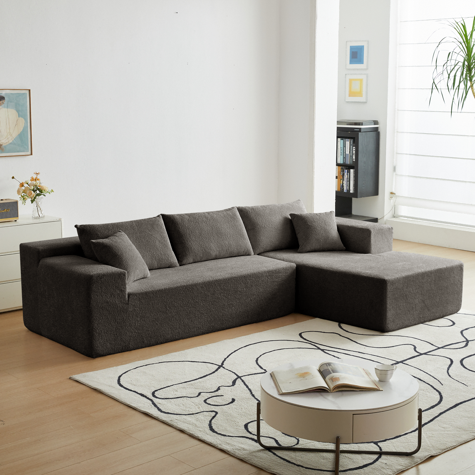 สีเทาเข้ม