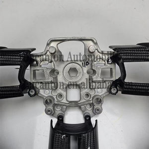 Volante Deportivo de Fibra de Carbono Perforada con Costuras Naranjas para Ford Mustang, el Más Popular - Product Image 4