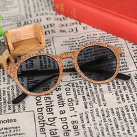 Vente directe d'usine Lunettes de soleil en liège pour homme Petite taille Gris/Brun/Orange Verres de haute qualité Design de marque haut de gamme