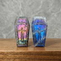 Figurine en cristal sculptée à la main en forme de cercueil en labradorite violette naturelle rare, idéale pour la décoration gothique et comme cadeau.