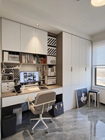 Bureau d'ordinateur réglable en hauteur personnalisé avec étagère latérale pour dortoir, bureau à domicile, étude des adolescents, mobilier de travail