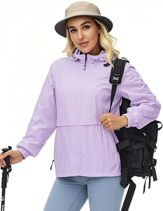 <span class=keywords><strong>Veste</strong></span> coupe-vent compressible imperméable légère pour femmes Style coloré personnalisé Vêtements quotidiens Imperméable Tendances américaines Coupe-vent - Product Image 4
