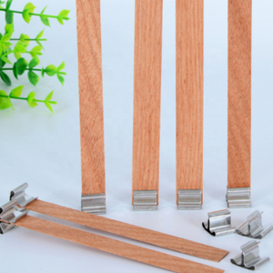 Mèches de bougies plates en <span class=keywords><strong>bois</strong></span> avec pinces et base adhésive, pour bougies crépitantes sans fumée, fournitures de fabrication de bougies DIY, prix de gros usine - Product Image 5