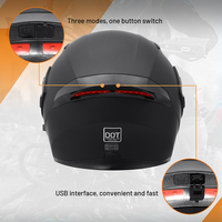 Casque de moto modulaire DOT léger en ABS à coque rabattable avec feu arrière LED