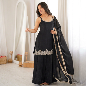 Ensemble indien pakistanais brodé noir, haut à bretelles spaghetti, pantalon plissé, châle, tenue festive Salwar Kameez - Product Image 1