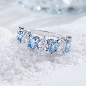 Bague pour femme MSR-2197 en or 18 carats avec diamant blanc et bleu de laboratoire, taille poire - Product Image 4