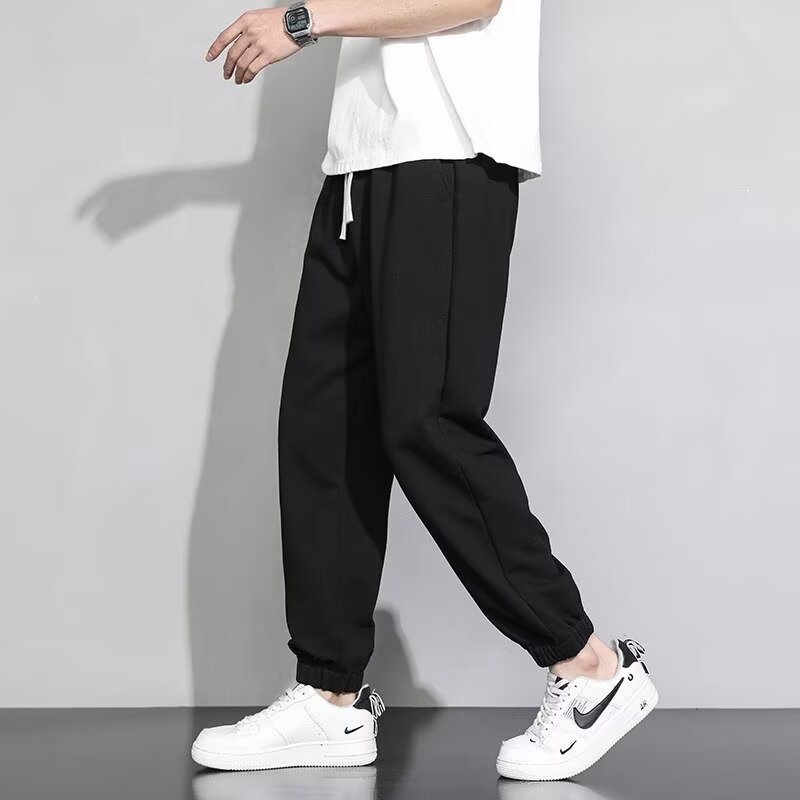 006 black jogger pants