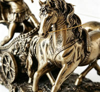 Statue de chariot de gladiateur romain à deux chevaux en promotion – Sculpture de chariot de course