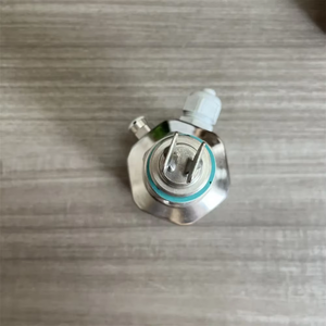 NOUVEAU CAPTEUR DE NIVEAU À VIBRATION ORIGINAL E+H FTL50-AGR2AA2G6C - Product Image 1