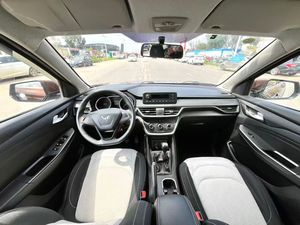 Pratico Wuling Hongguang S3 2018 1.5L 6MT Standard 7-8 Posti MPV LHD Usato Spazioso in Vendita - Product Image 5