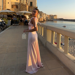 Derin V boyun yay askıları ile zarif pembe saten Maxi elbise aç geri kolsuz Slim Fit Flowy resmi durum elbise - Product Image 4