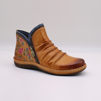 Vente en gros de bottes de cowboy western pour femmes, bottes en cuir véritable à bout rond et cheville avec fleurs peintes à la main pour femmes