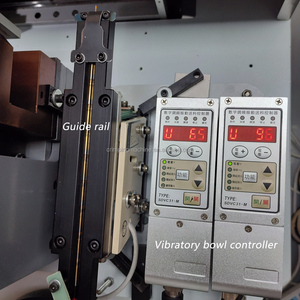 Machine de sertissage semi-automatique pour bornes circulaires avec fonction de dénudage et de torsion pour broches tournées et connecteurs D-Sub - Product Image 5