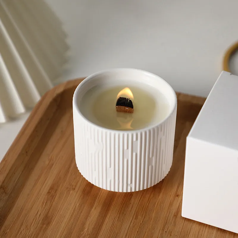 Profession elle Kerze Lieferant benutzer definierte Holz Docht langlebige duftende Soja Keramik Glas Kerze