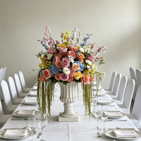 B121 Centre de table floral artificiel en soie multicolore fait main sur mesure pour événements et décorations de mariage