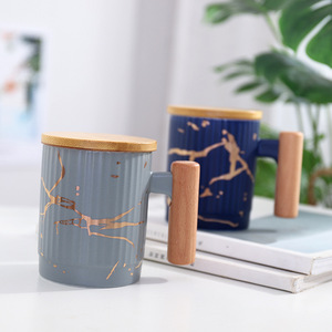 Personalizzata in ceramica <span class=keywords><strong>tazza</strong></span> di commercio all'ingrosso su misura porcellana <span class=keywords><strong>tazza</strong></span> di tè con manico in legno e Infusore tè in ceramica <span class=keywords><strong>tazza</strong></span> di caffè con coperchio - Product Image 4