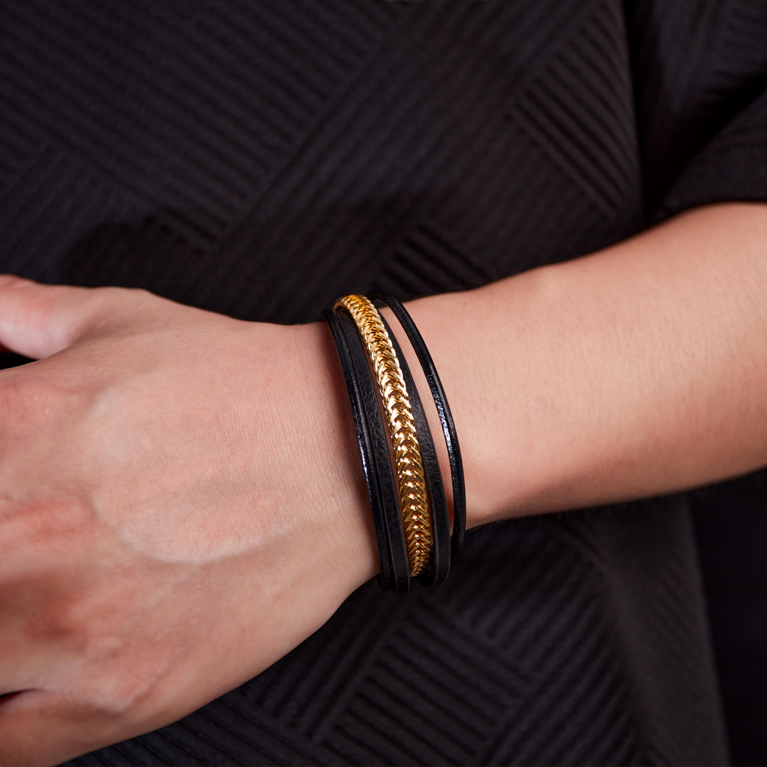 pelleq ペレック　バングル　ブラック　egg bangle pelleq ペレック バングル ブラック egg bangle - メルカリ