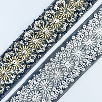 Ruban de dentelle 3D luxueux brillant brodé de paillettes et de perles
