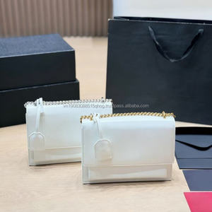 Bolsos de Hombro y Bandolera de Lujo para Mujer, Estilo Casual, Cadena de Latón Yv, Diseño Cuadrado, para Otoño e Invierno - Product Image 4