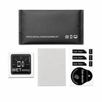 Kit de préparation pour film protecteur d'écran de smartphone : lingettes humides jetables, autocollants de positionnement, feuille de ramassage de poussière à bords en zigzag